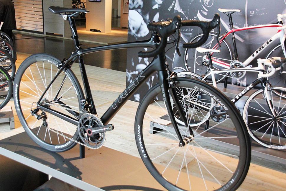 trek domane 2 series